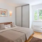 Luce - 2 Private Units, Pool, Grill & Garage