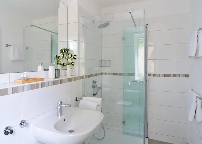 Luce - 2 Private Units, Pool, Grill & Garage * Makarska