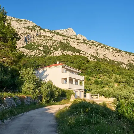 Villa With Two Separate Four-bed Apartments, Private Pool, Grill And Garage *